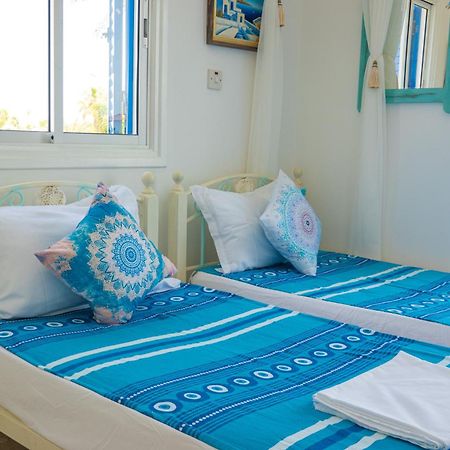 Greek Island Style 2 Bedroom Villa With Pool Next To The Sea Larnaca Zewnętrze zdjęcie
