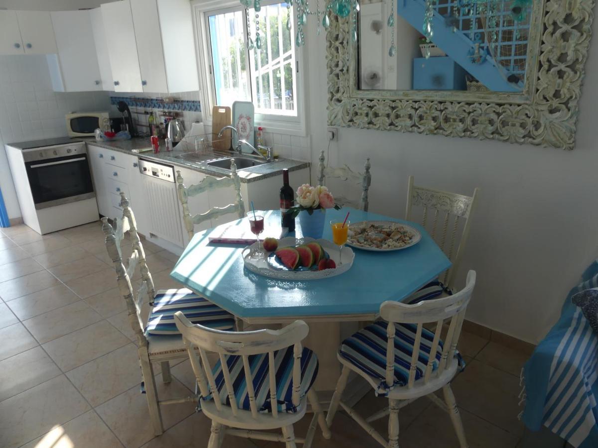 Greek Island Style 2 Bedroom Villa With Pool Next To The Sea Larnaca Zewnętrze zdjęcie